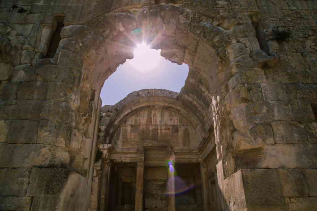 Nimes Temple