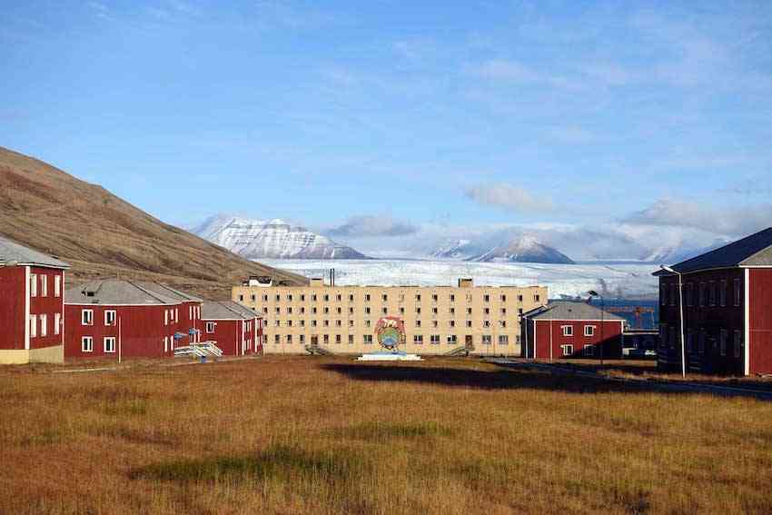 Discover Svalbard