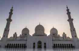 Sunset over Sheikh Zayed Mosque